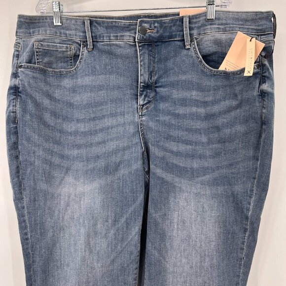 NYDJ Plus Marilyn Crop Cuff Rockie Straight Capris Shorts Women's NWT 22W - Picture 3 of 12